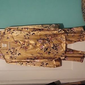 Satin feel pajama set size Large